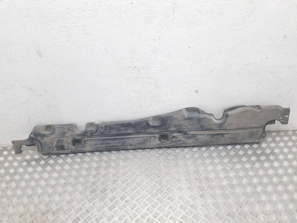 Külgmine põhjakaitse 7L0825211B