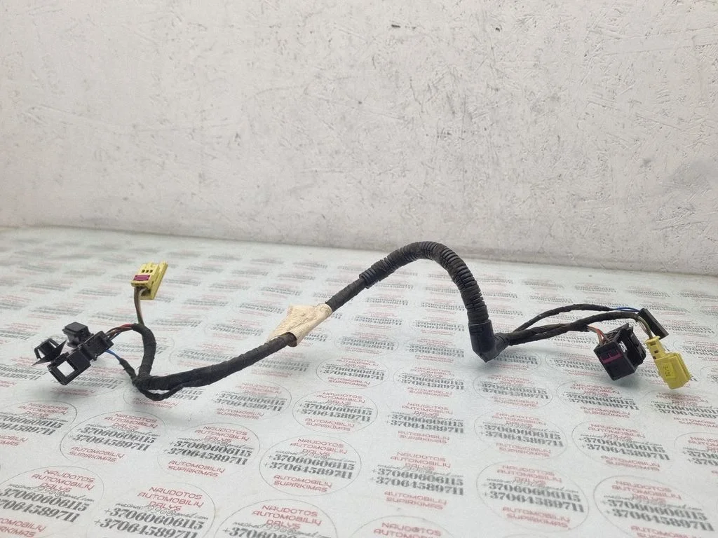 Seat wiring loom – Skoda Octavia Mk2 (1Z) (2004-2013)