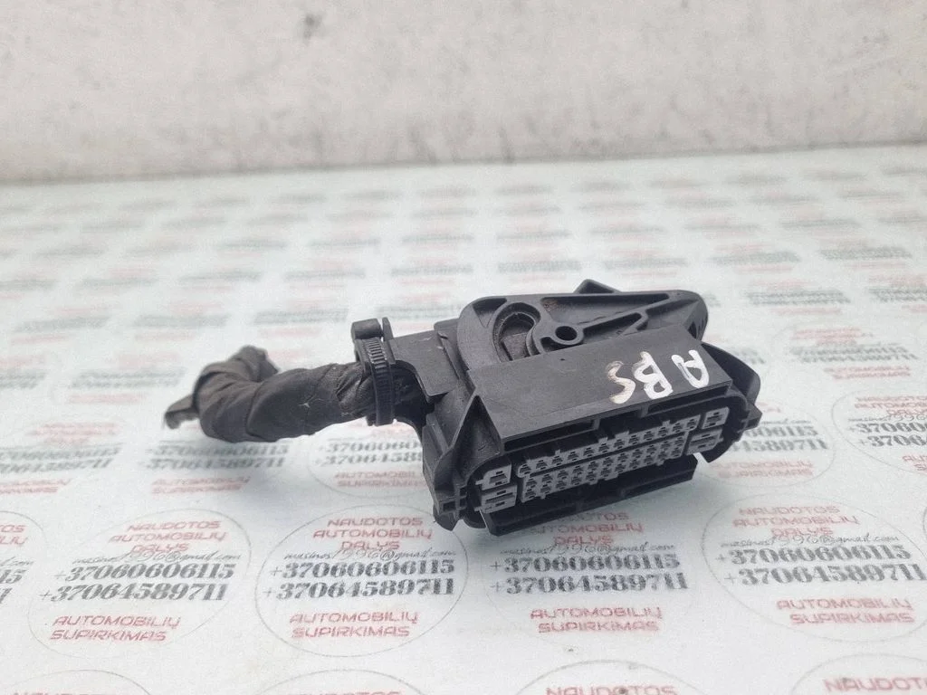 ABS module connector plug – Volkswagen Passat CC (2008-2016)