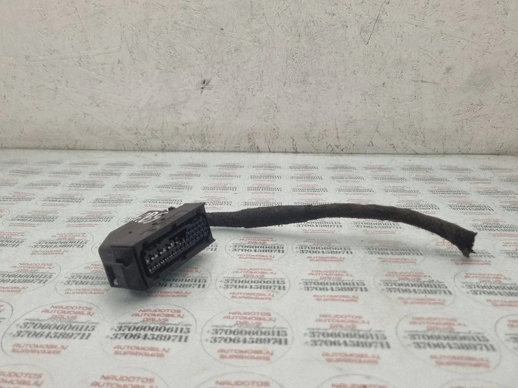 ABS module connector plug – Audi A6 Allroad C5 (1999-2005)