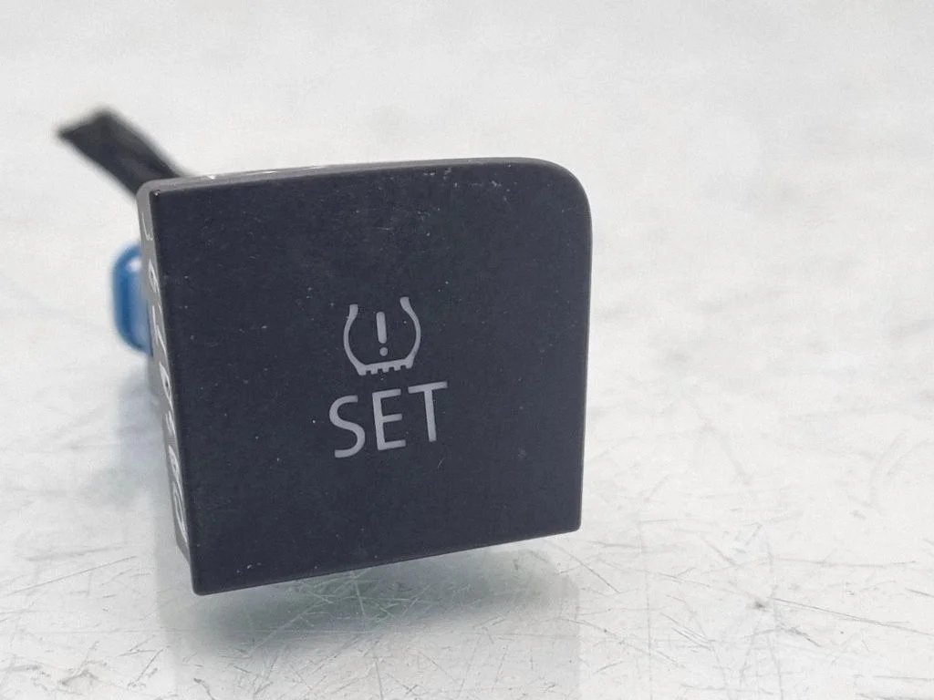 Rehvirõhu (TPMS) nupp – Volkswagen Passat B6 (2005-2010)