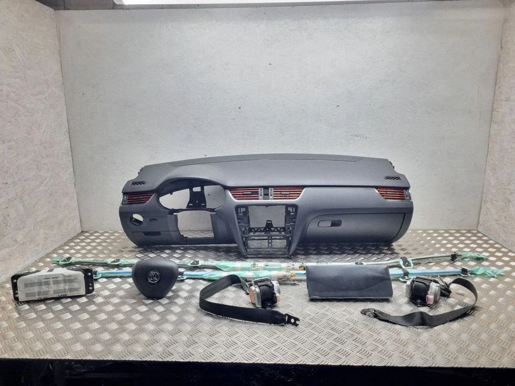 Turvapatjade komplekt koos armatuurlauaga – Skoda Octavia Mk3 (5E) (2013-2019)