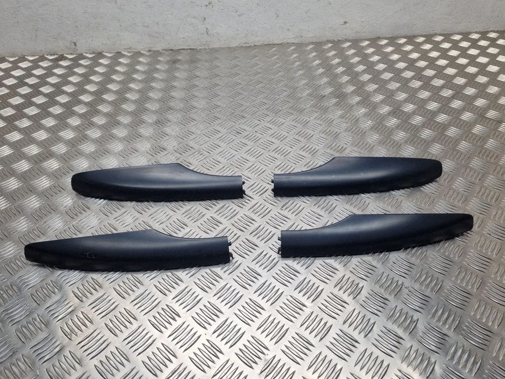 Roof bar rail cover – Volkswagen Golf Plus (2005-2013)