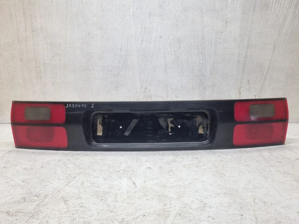 Rear light center trim bar blend 7M0943021