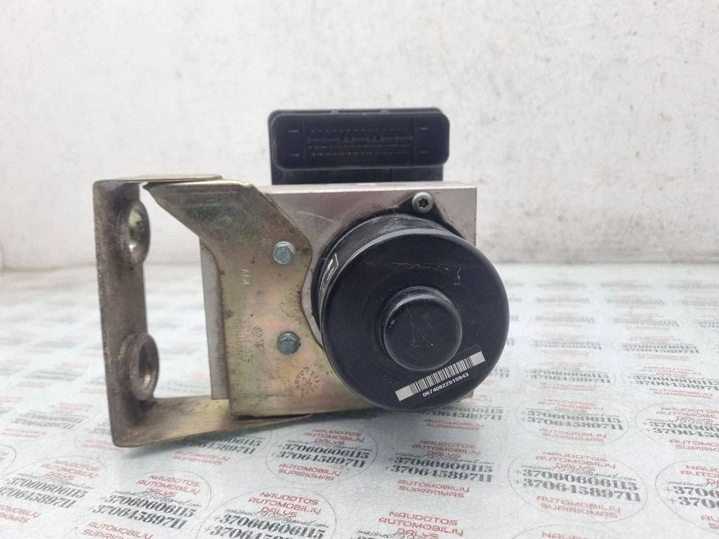 ABS block – Volkswagen Touareg I (2002-2010)