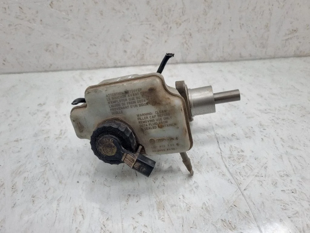 Master brake cylinder 1K1611301C