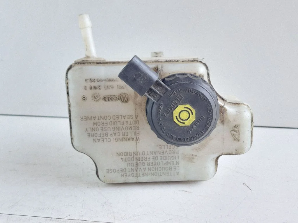 Master brake cylinder – Audi A6 Allroad C6 (2006-2011)