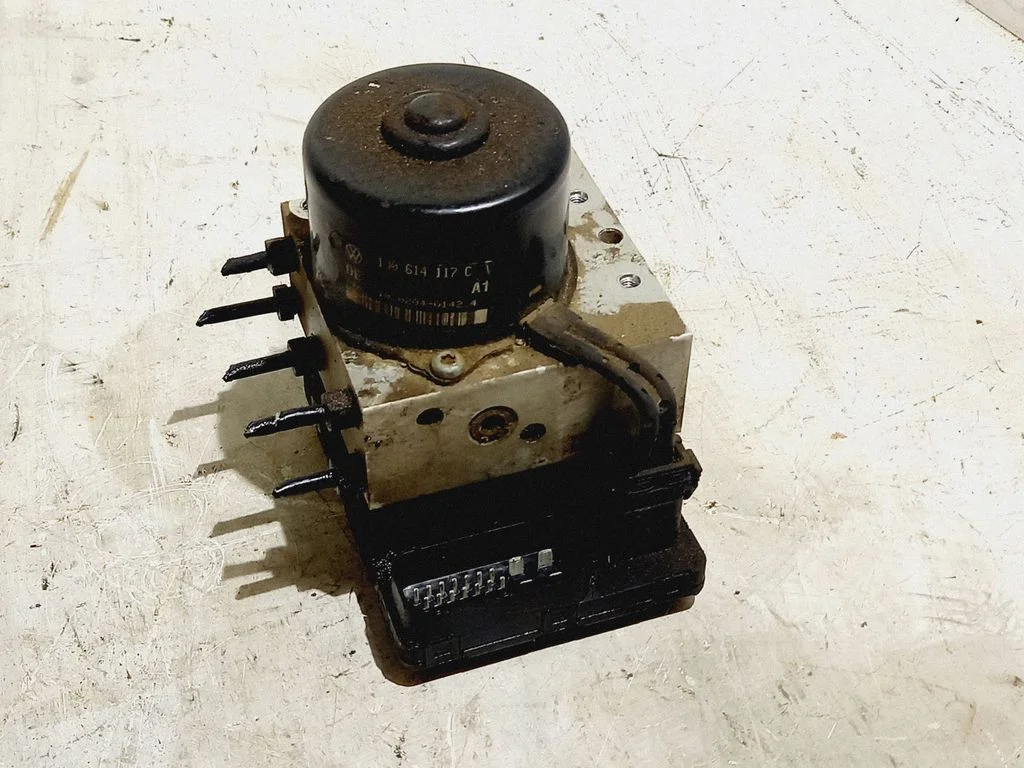 ABS-plokk – Audi A3 S3 8L (1996-2003)