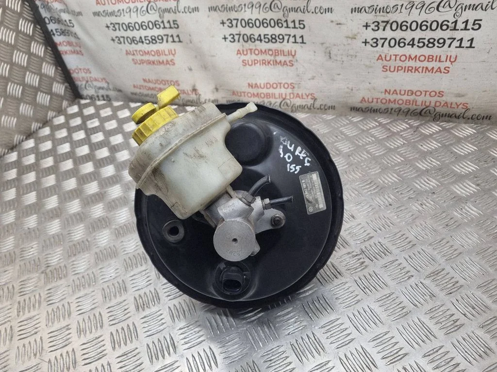 Brake booster – Volkswagen Touareg I (2002-2010)