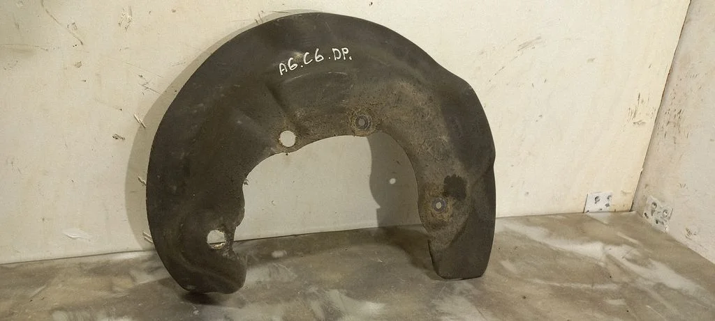 Esimese piduriketta tolmukaitse – Audi A6 Allroad C6 (2006-2011)