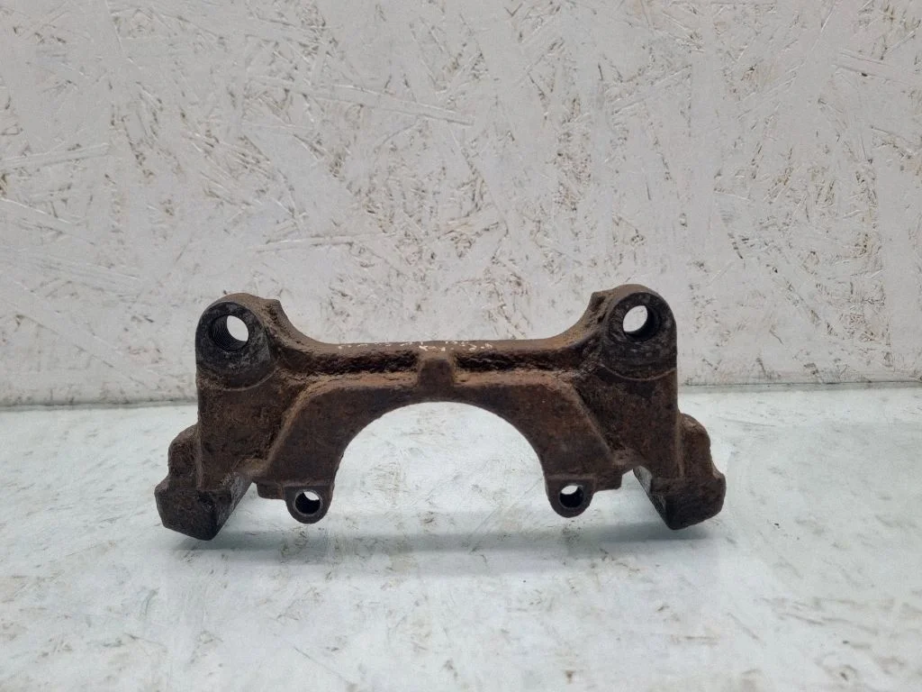 Front Brake Caliper Pad/Carrier – Volkswagen Passat B6 (2005-2010)