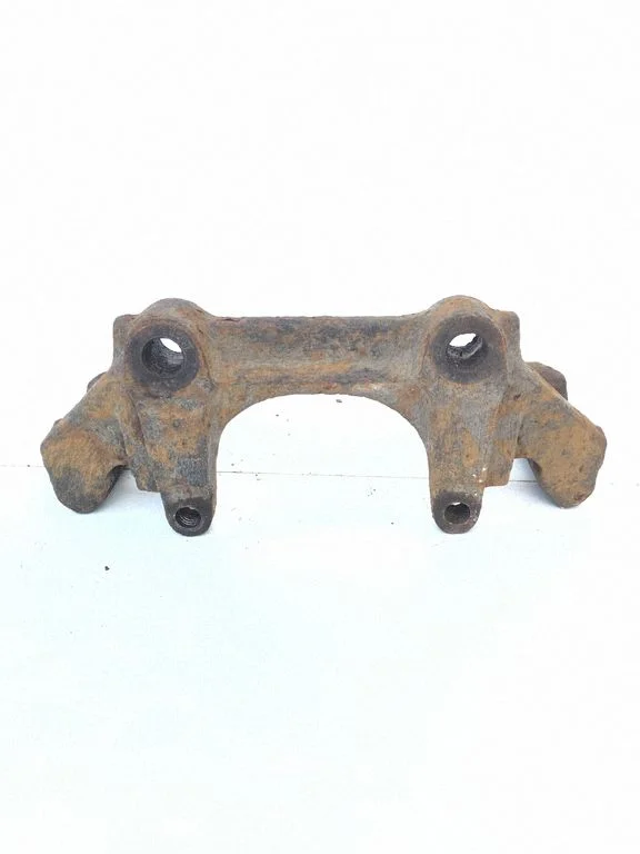 Front Brake Caliper Pad/Carrier – Volkswagen Passat B5 (1997-2000)