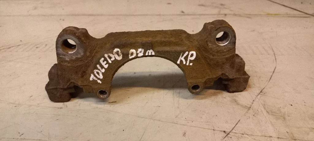 Front Brake Caliper Pad/Carrier – Seat Toledo III (5P) (2004-2009)