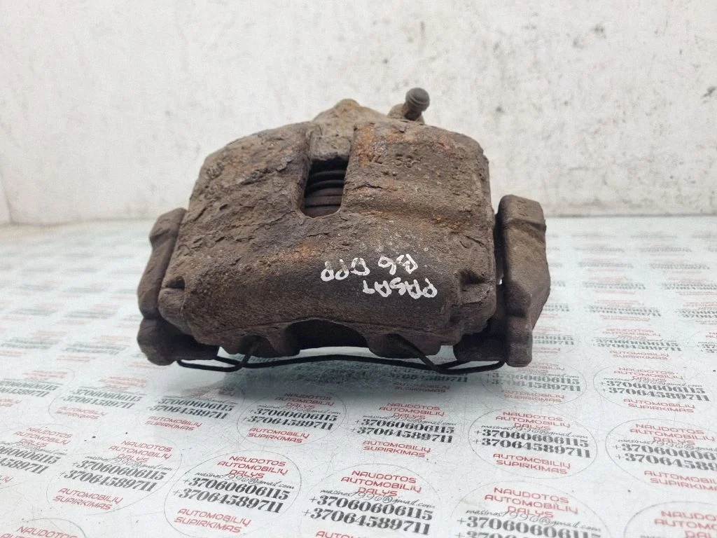 Front brake caliper – front right