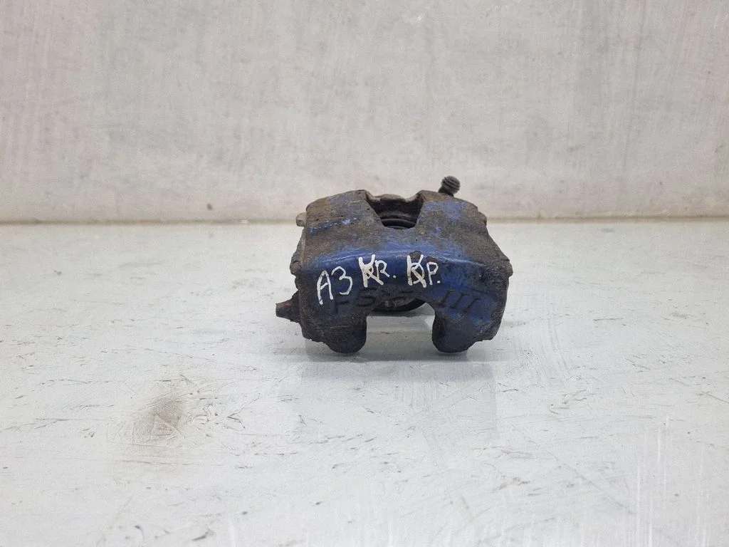 Front brake caliper – front left