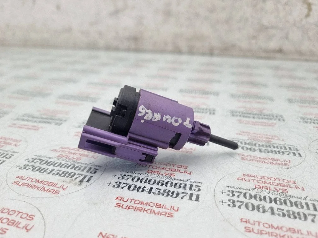 Brake pedal sensor switch 1J0945511E