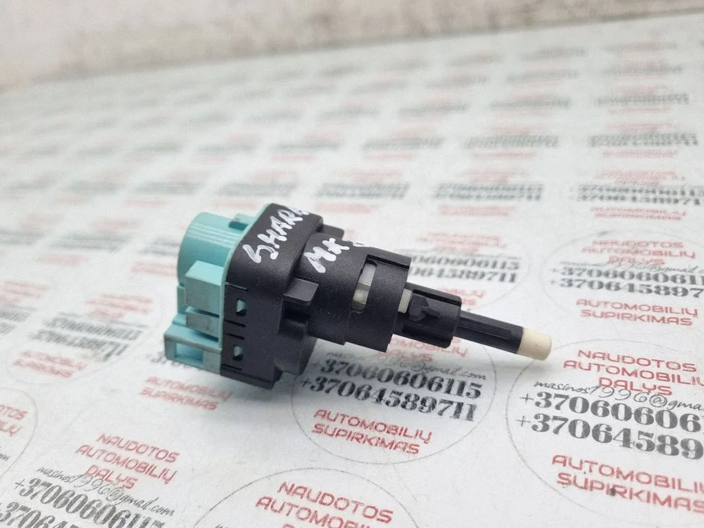 Brake pedal sensor switch – Volkswagen Sharan (2001-2010)
