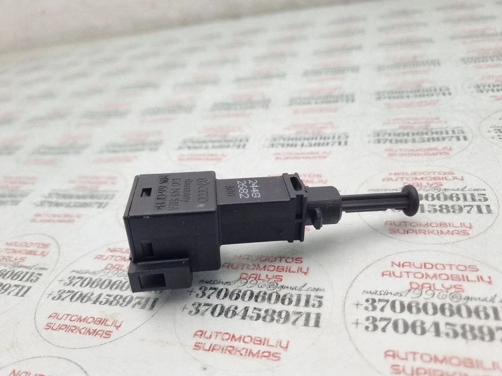 Brake pedal sensor switch – Volkswagen Sharan (1996-2000)