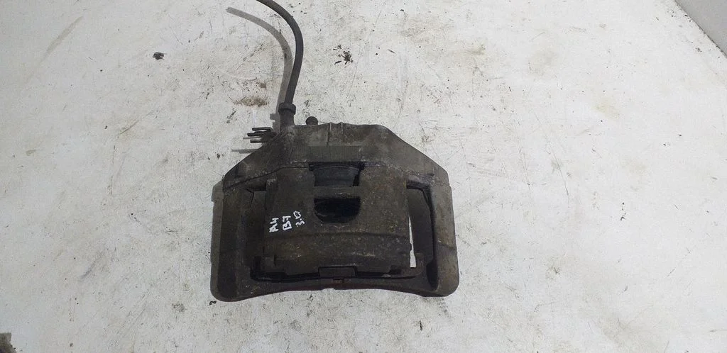 Front brake caliper – front left