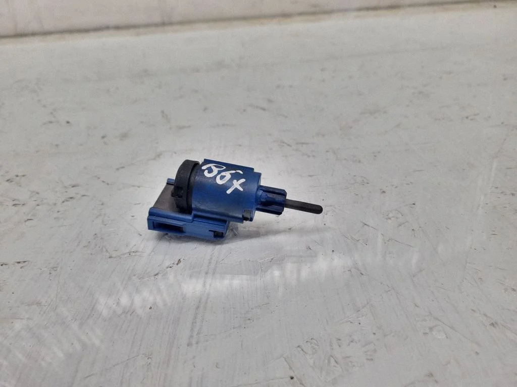Brake pedal sensor switch 1J0927189