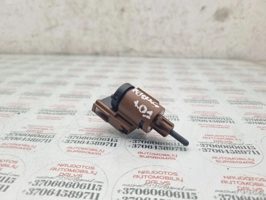 Brake pedal sensor switch 3B0945511B