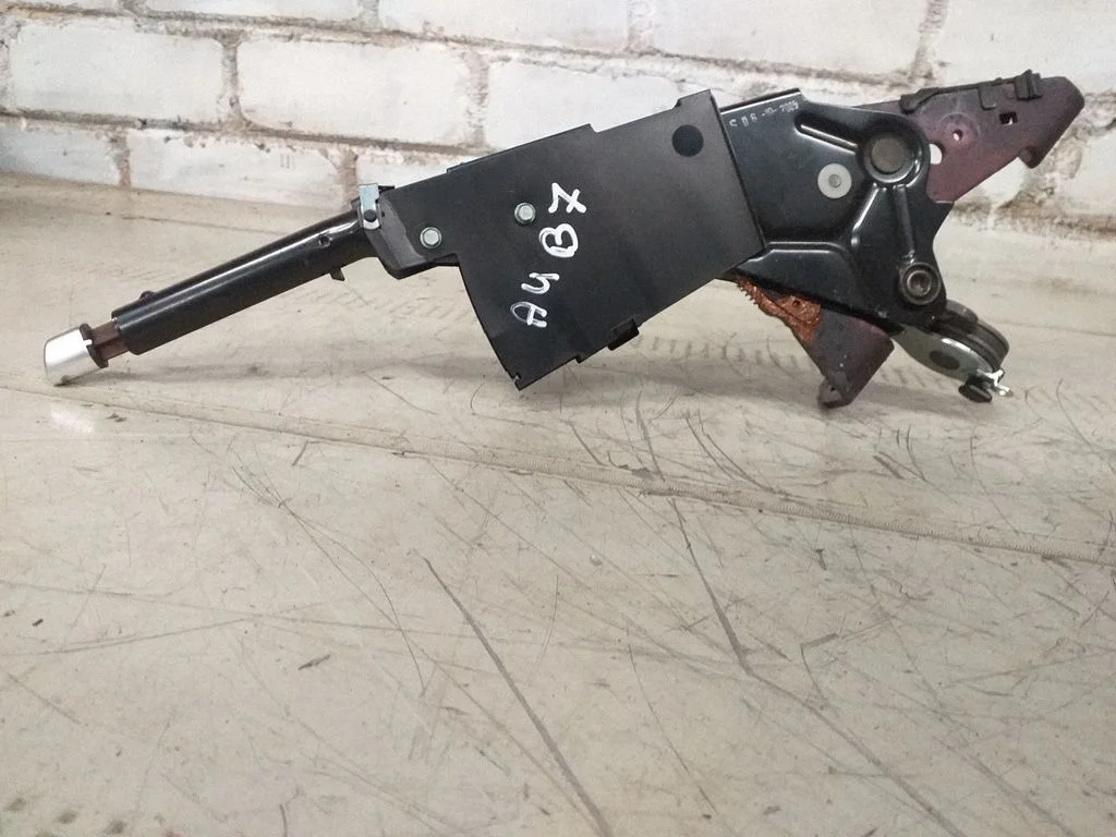 Handbrake/parking brake lever assembly – Audi A4 S4 B7 8E 8H (2005-2008)
