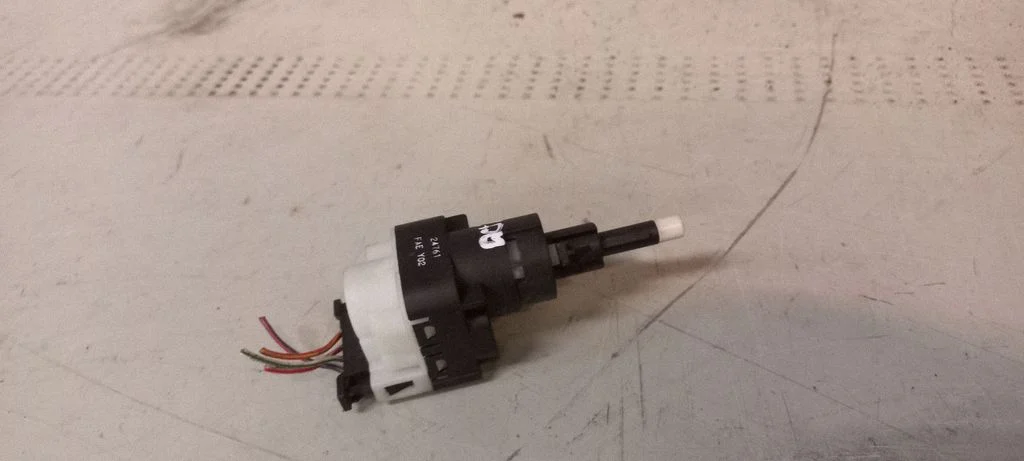 Brake pedal sensor switch 24761