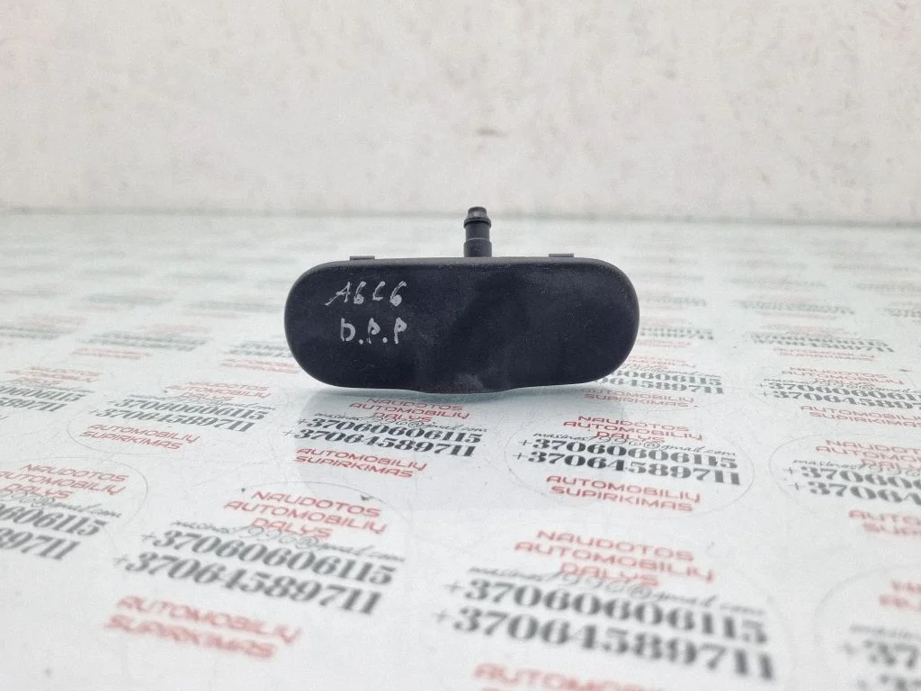 Esiklaasi pesuvedeliku pihusti(d) 4F0955988B