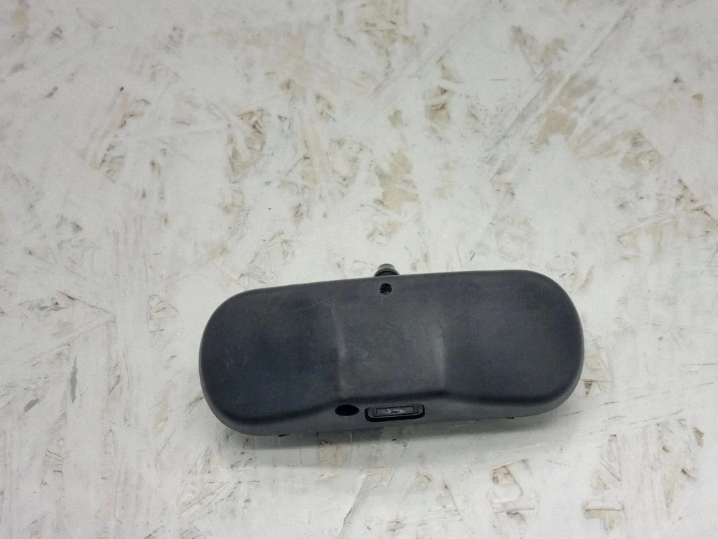 Windshield washer spray nozzle