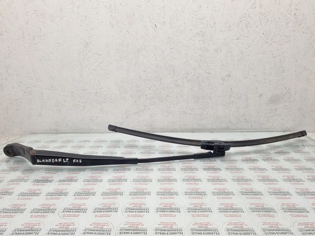 Front wiper blade arm – Volkswagen Sharan (2001-2010)
