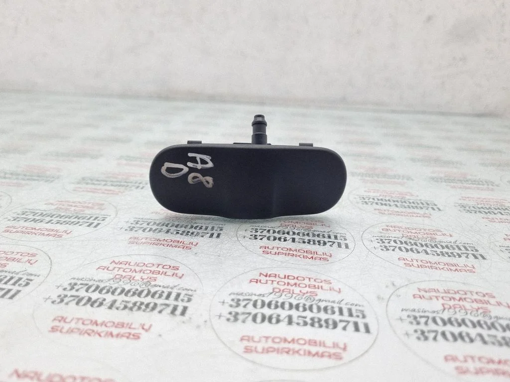 Priekšējā stikla logu šķidruma sprausla(-s) 4E0955988A