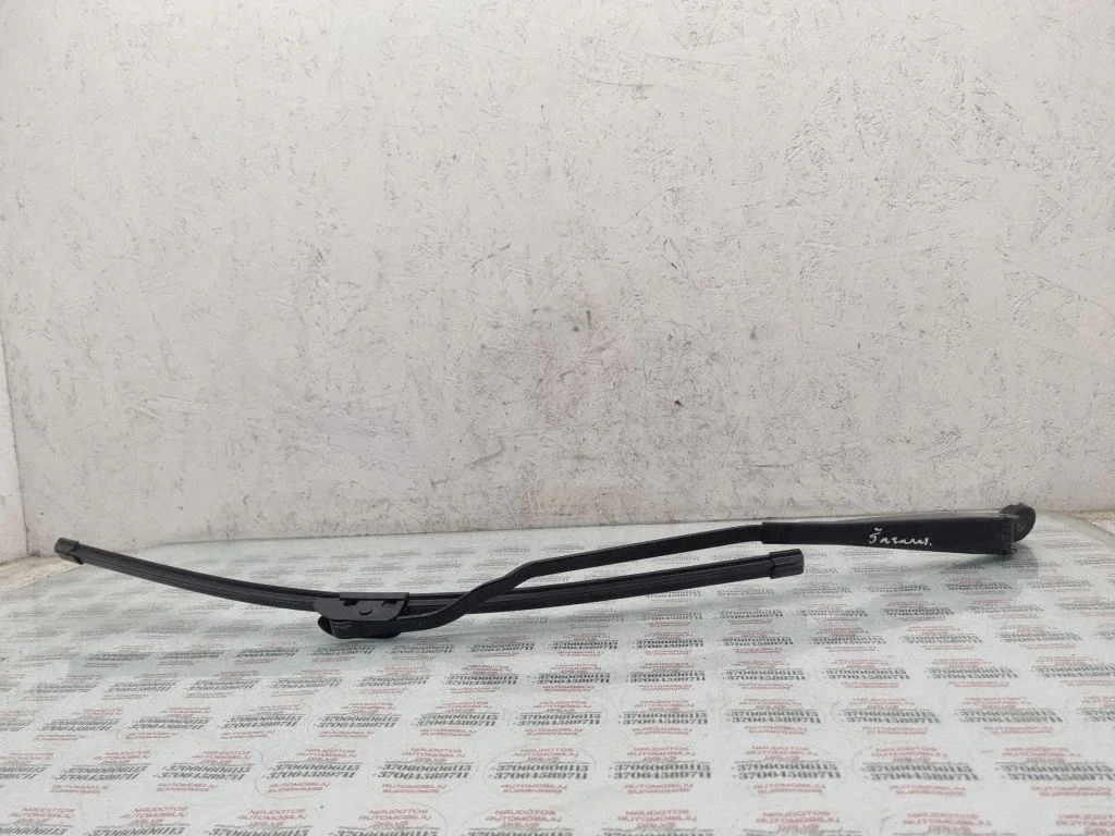Front wiper blade arm – Volkswagen Sharan (1996-2000)