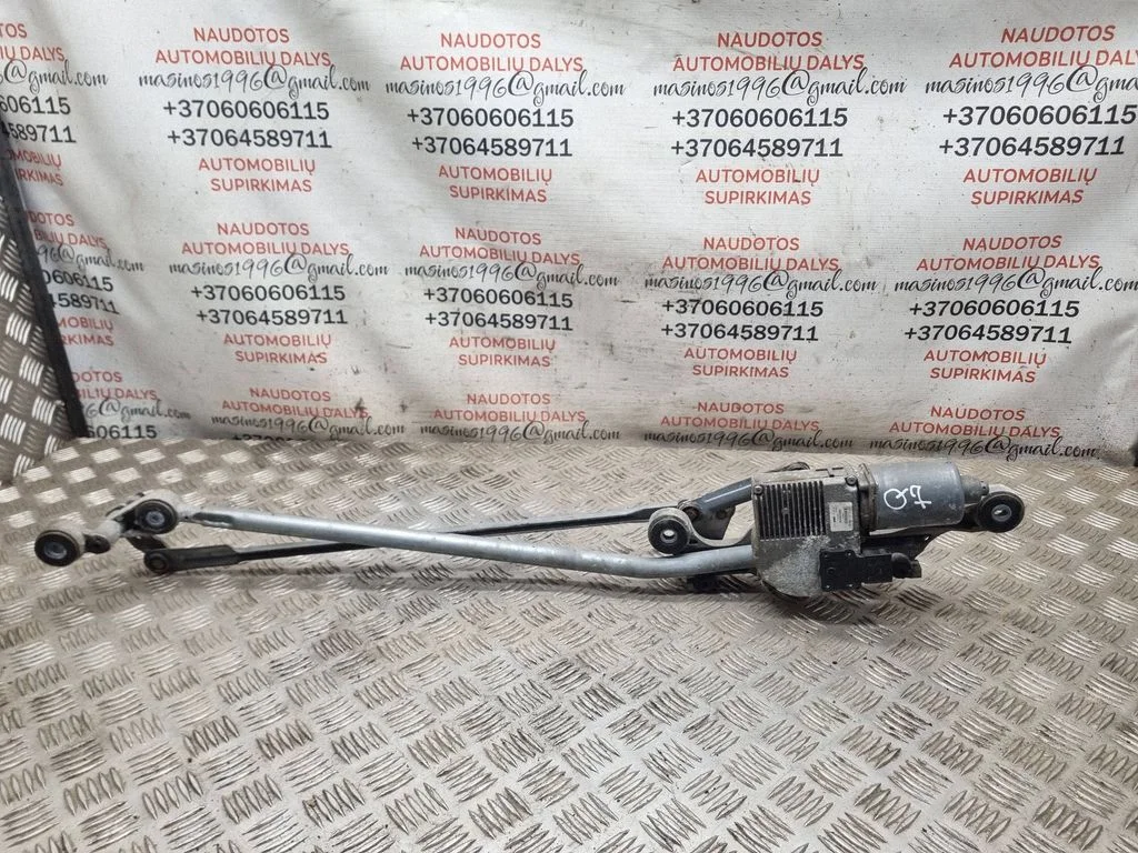 Front wiper linkage and motor – Audi Q7 4L (2005-2015)
