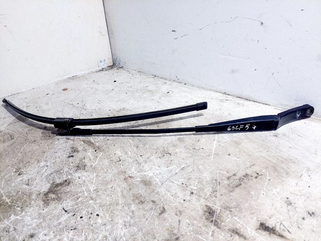 Front wiper blade arm 5M0955409A
