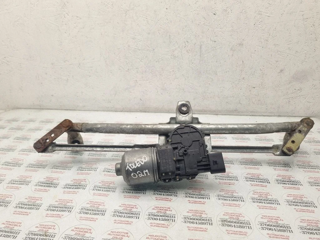 Front wiper linkage and motor – Seat Toledo II (1M) (1998-2006)