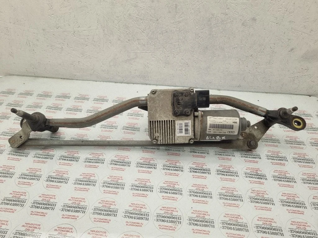 Front wiper linkage and motor 8K2955119A