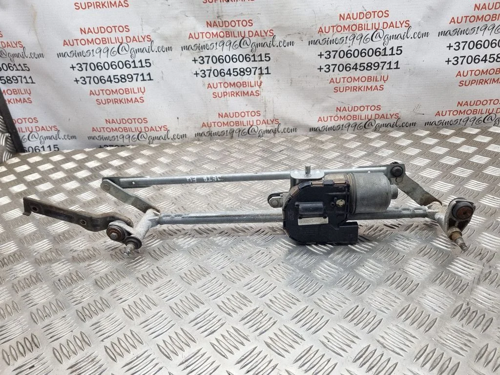 Front wiper linkage and motor – Volkswagen Jetta V (2005-2010)