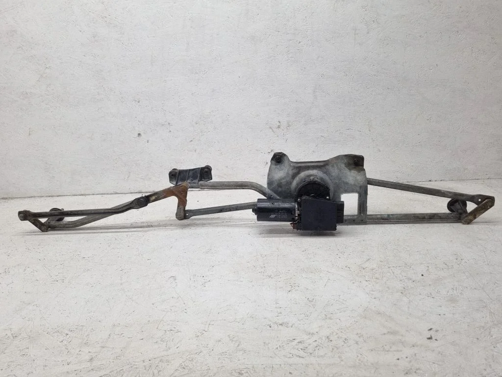 Front wiper linkage and motor 7M095511