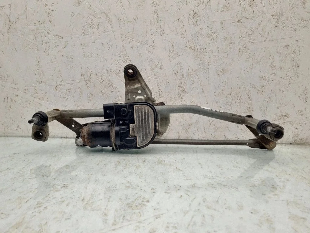 Front wiper linkage and motor – Volkswagen Passat CC (2008-2016)