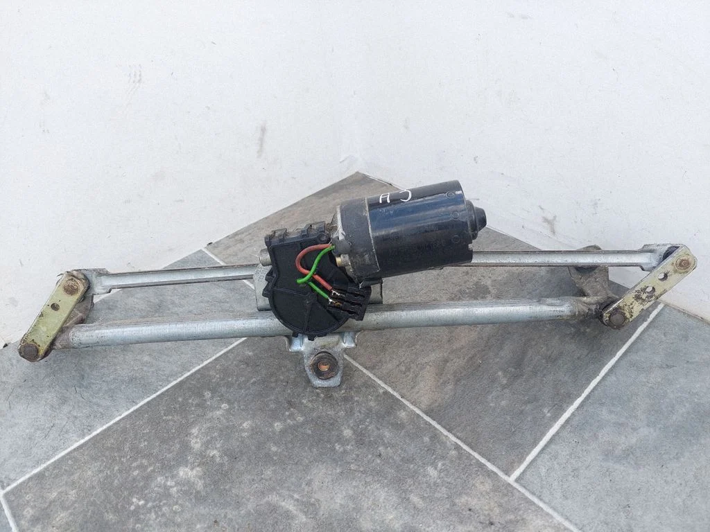 Front wiper linkage and motor 1J0955325A