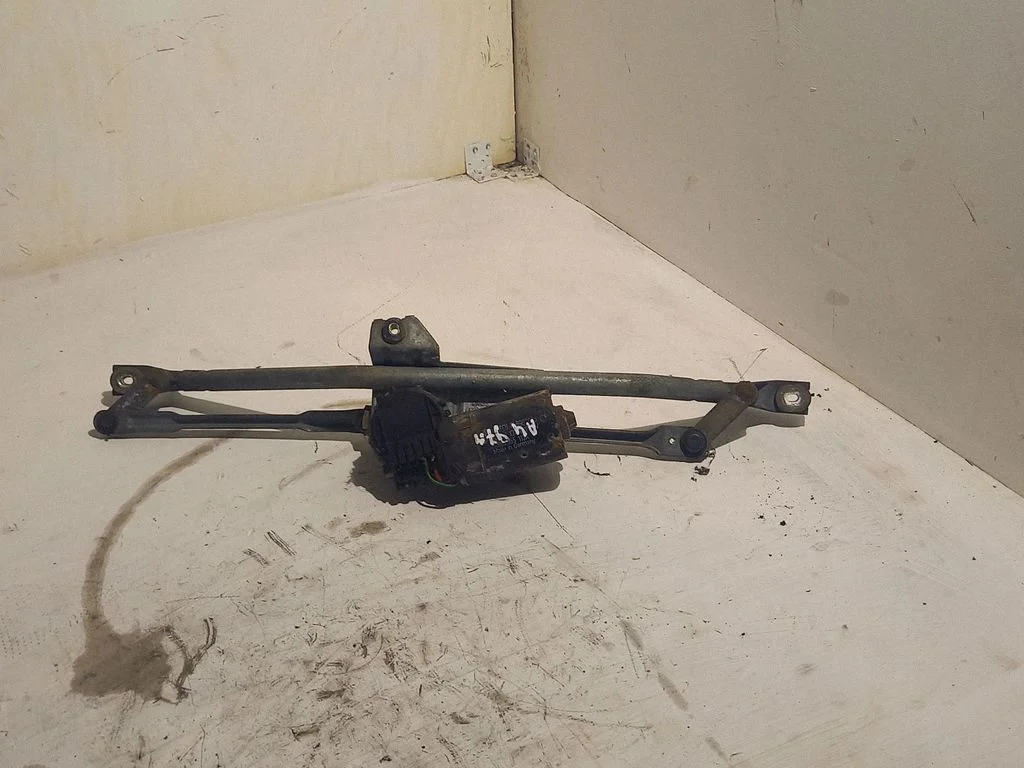 Front wiper linkage and motor 8L1955113A