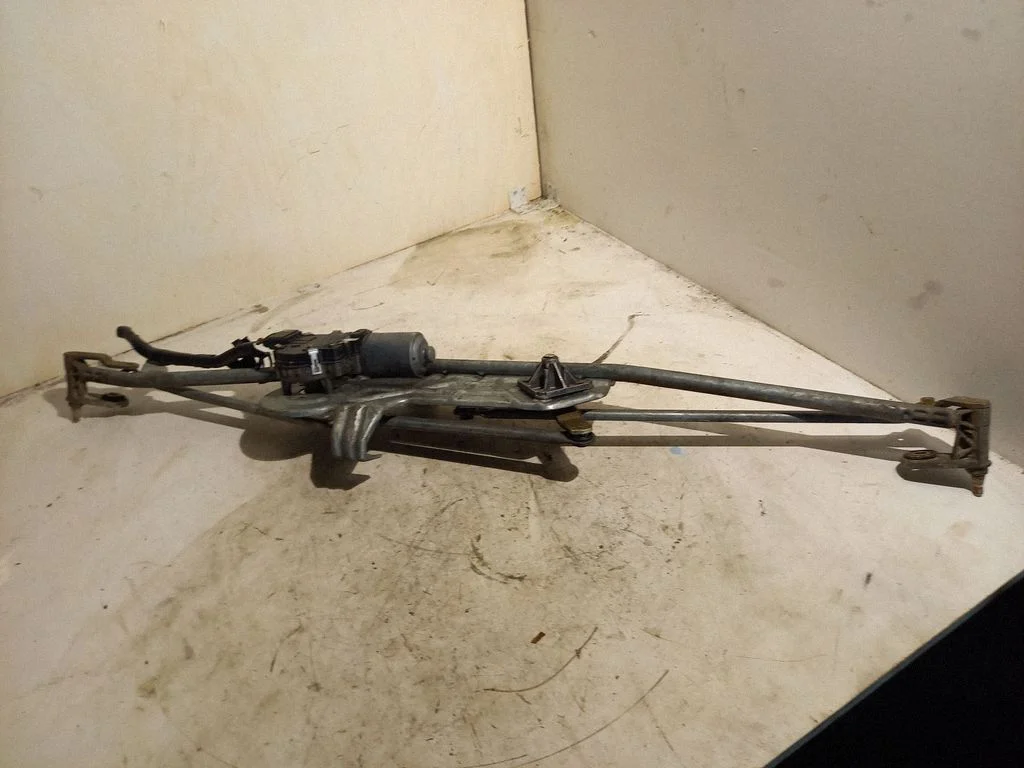 Front wiper linkage and motor – Volkswagen Sharan (2001-2010)