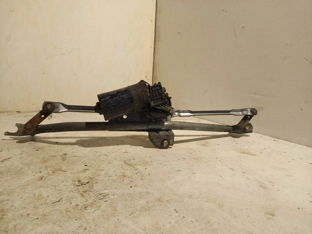Front wiper linkage and motor 3D1955113A