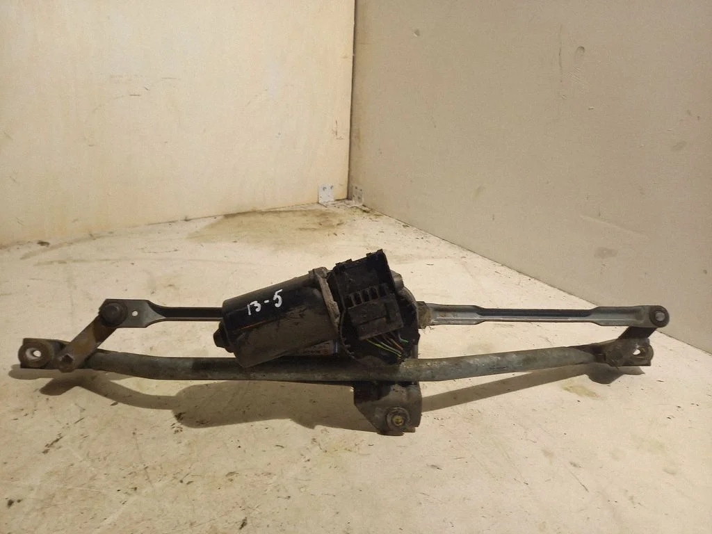 Front wiper linkage and motor 3B1955113B