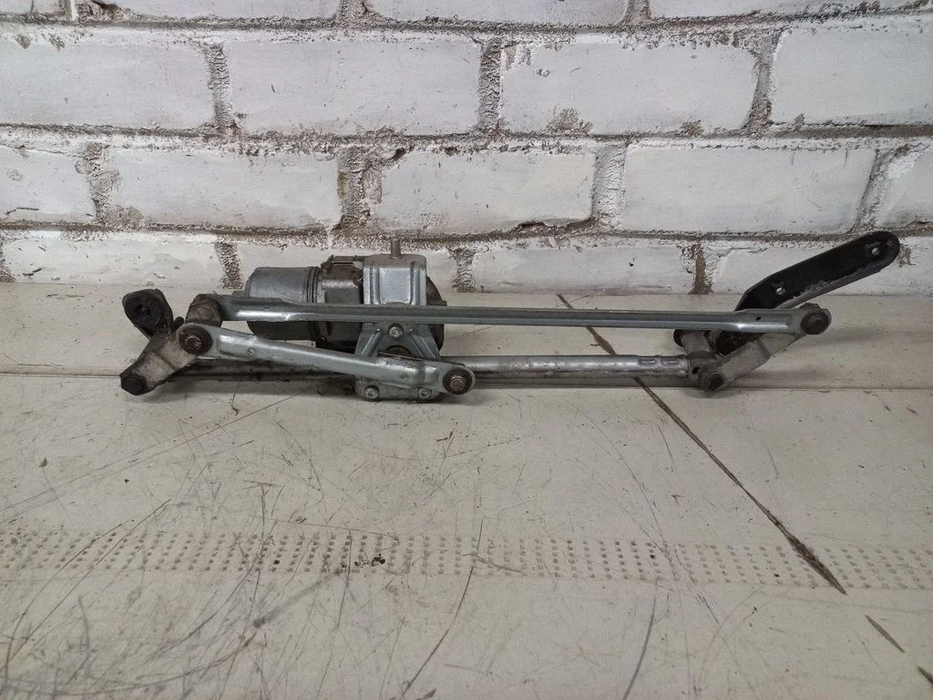 Mechanizm wycieraczek z silniczkiem 1Z1955023E