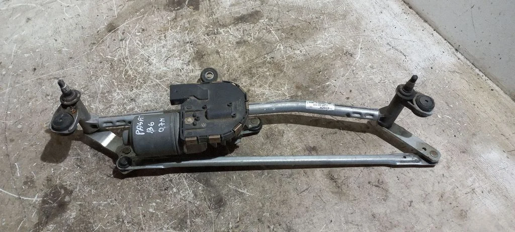 Front wiper linkage and motor 3C1955119