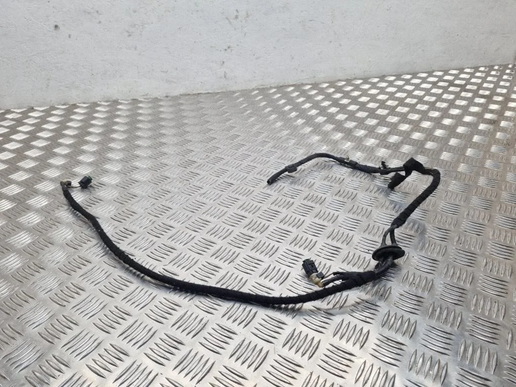 Windshield washer fluid hose – Volkswagen Passat CC (2008-2016)
