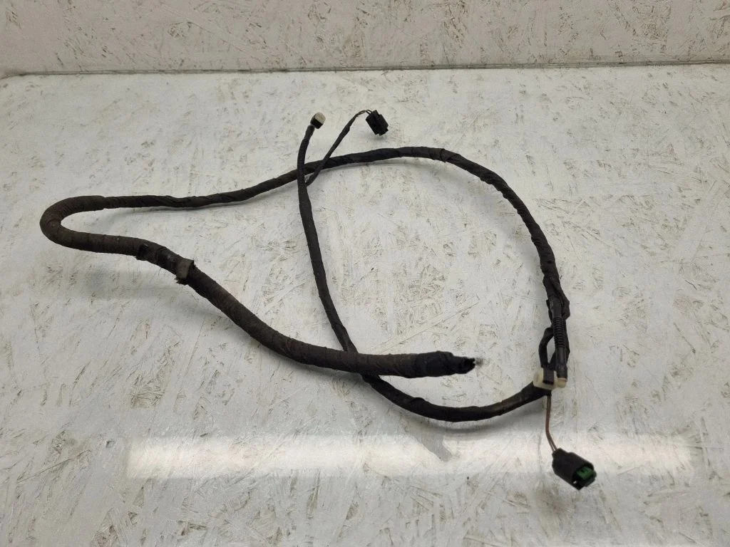 Windshield washer fluid hose – Audi A4 Allroad B8 (2008-2016)