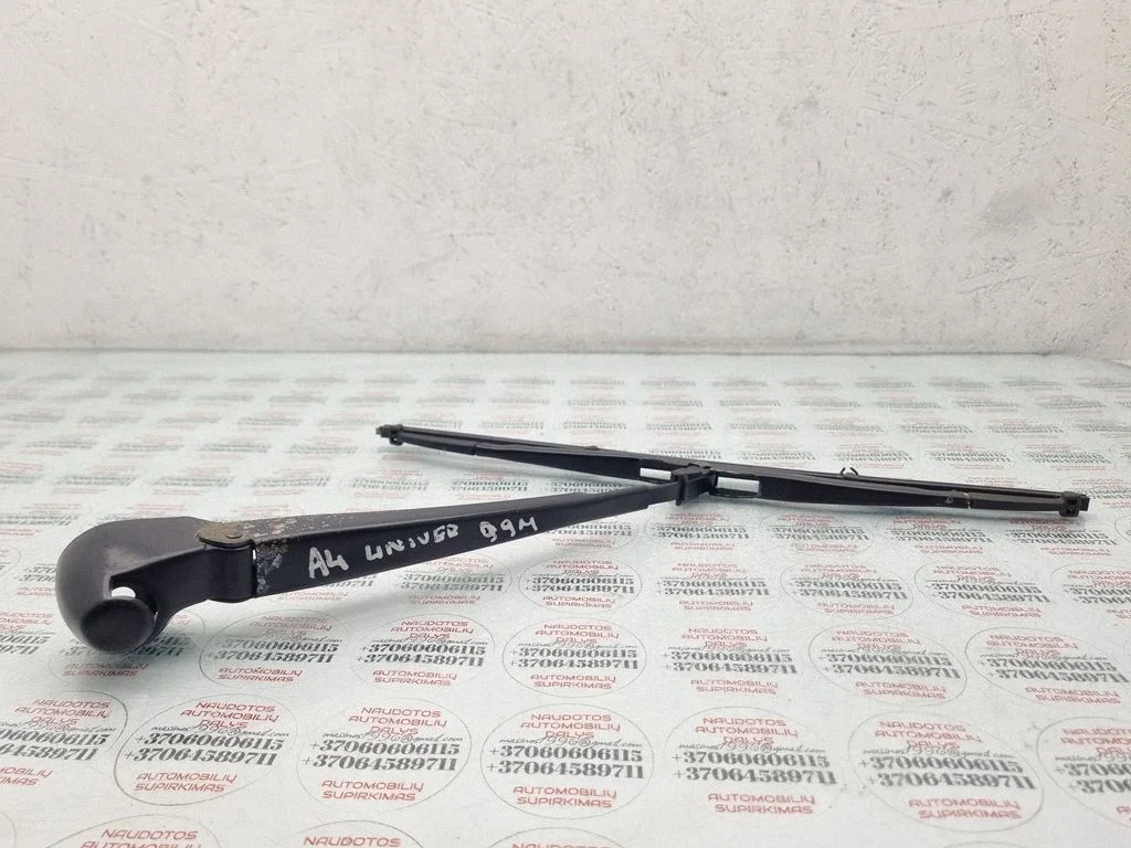 Rear wiper blade arm – Audi A4 S4 B5 8D (1999-2000)