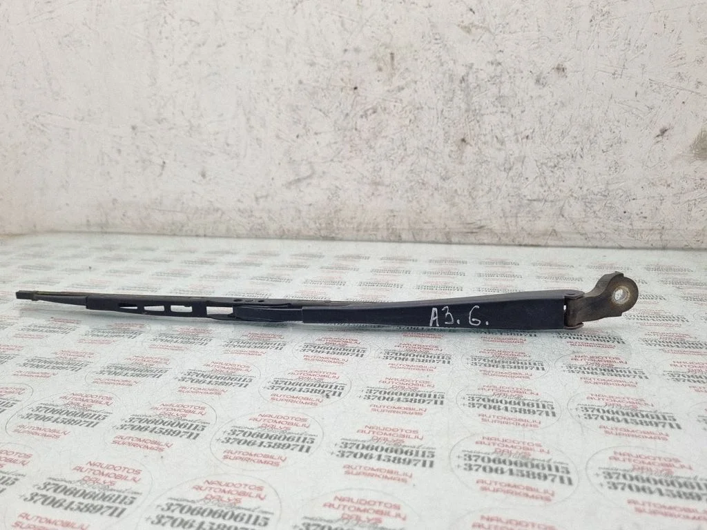 Rear wiper blade arm 8D9945407A